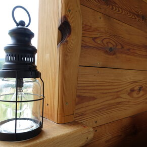 Drevený obklad stien a drevené parapety