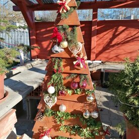 Drevený vianočný stromček