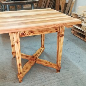 Renovácia starého stolíka